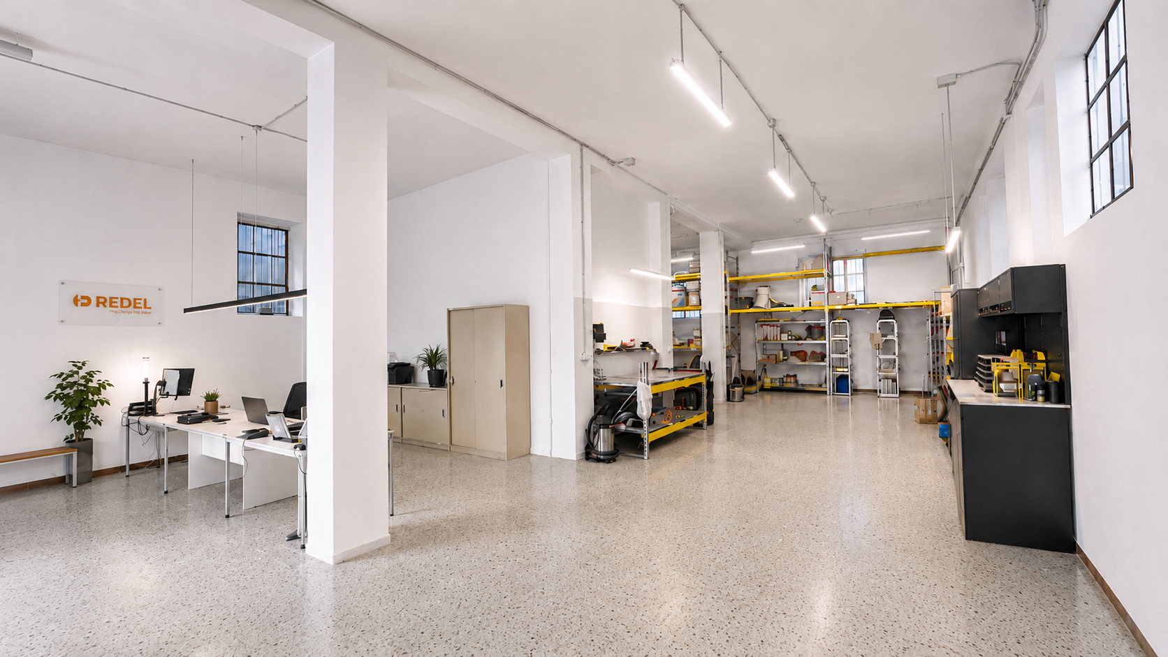 Magazzino, uffici e spazio operativo REDEL a Pescara